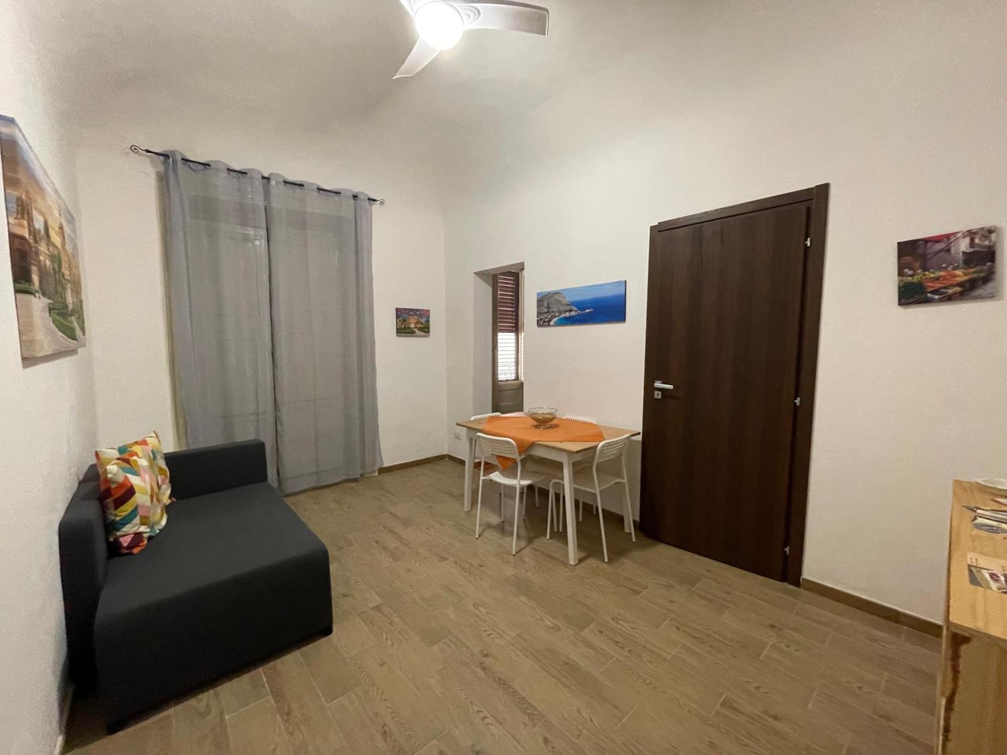 Le Colonne Del Massimo - Apartment In Front Of Massimo Theatre Palermo Exterior foto